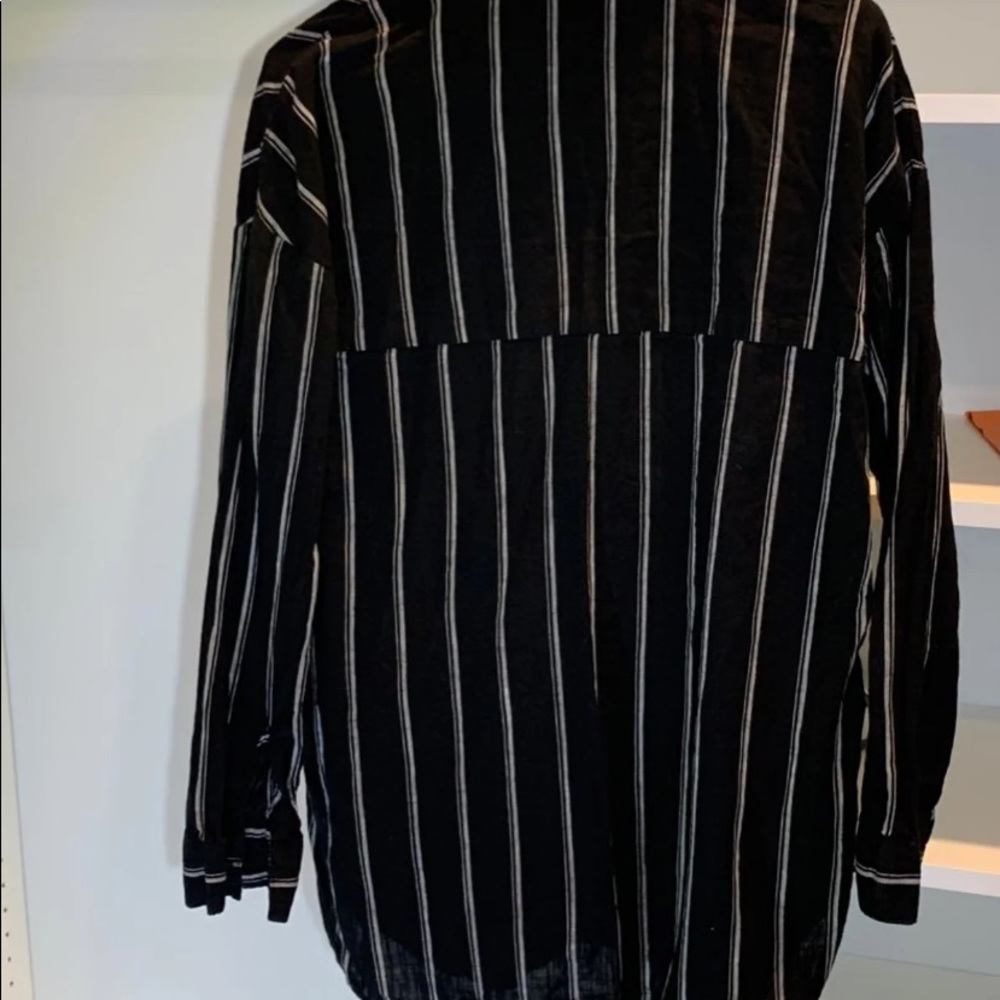Collared Top - Picture 2 of 3
